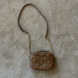 Tory Burch Fleming crossbody 8 x 6 x 2 1/2